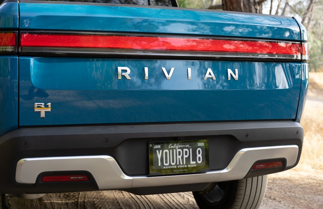 The Rivian R1S: A New Era of Electric SUVs